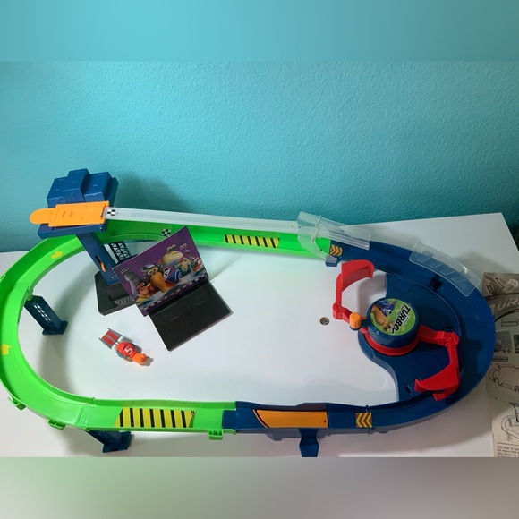 Dreamworks Turbo Shell Racer Speedway Track Set, RARE Set - Picture 3 of 13